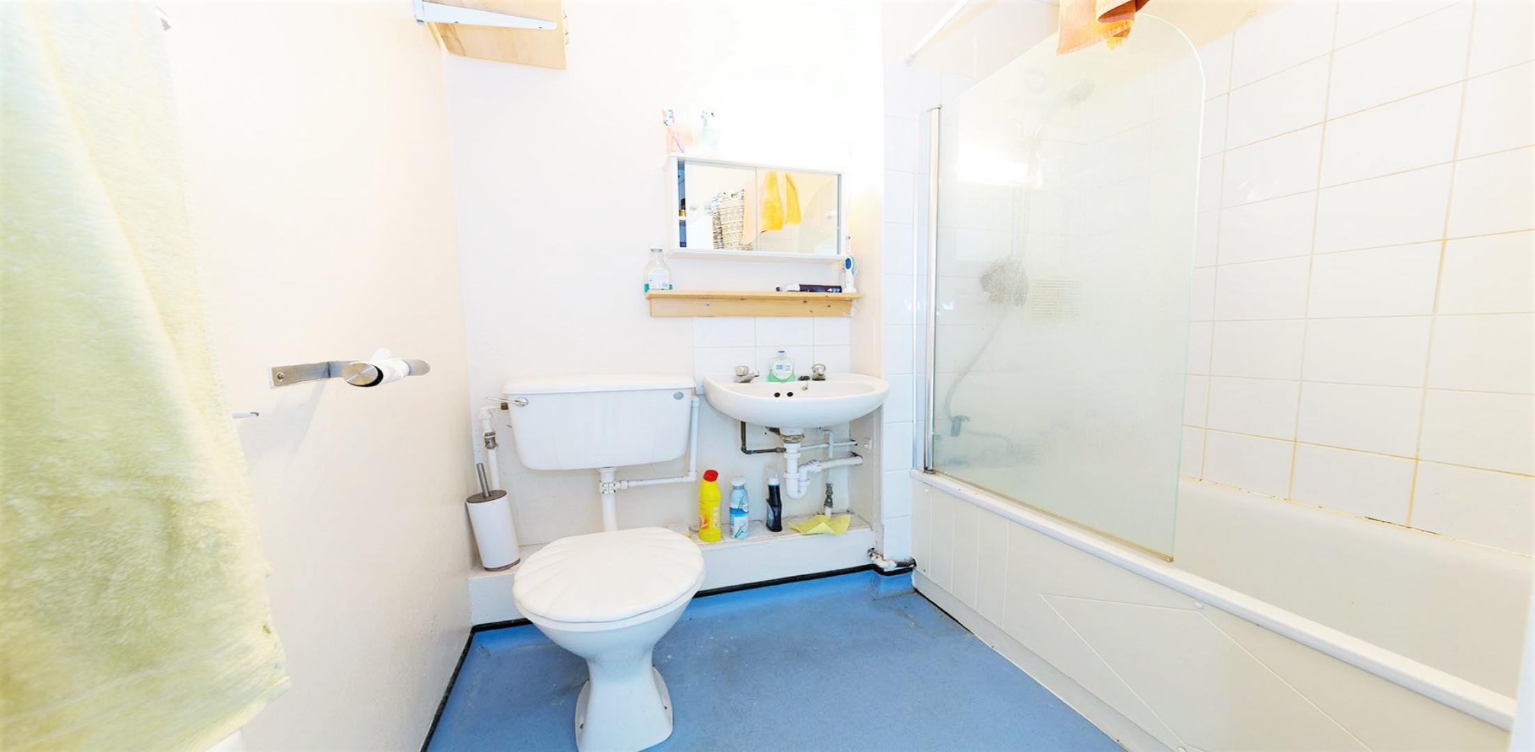 			3 Bedroom, 1 bath, 1 reception Flat			 SHERRIFF ROAD, WEST HAMPSTEAD